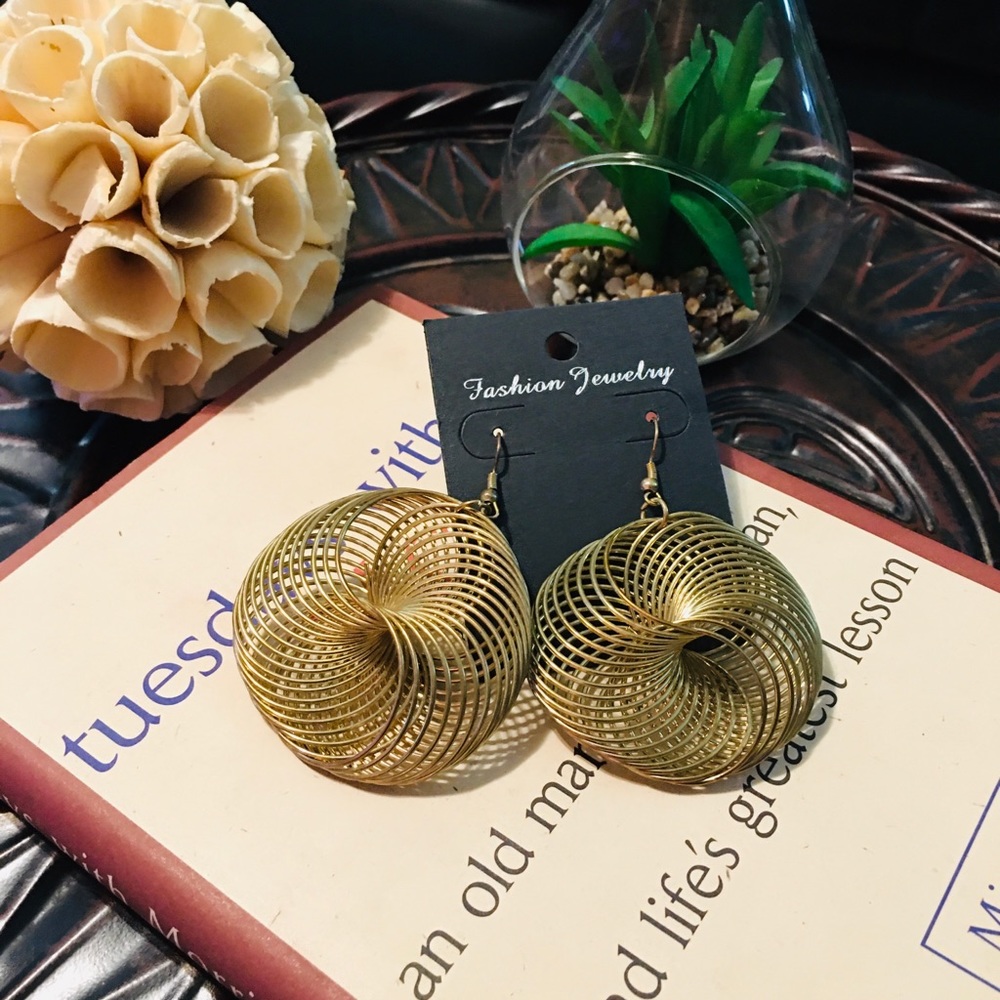 Earrings - Picture 2 of 2